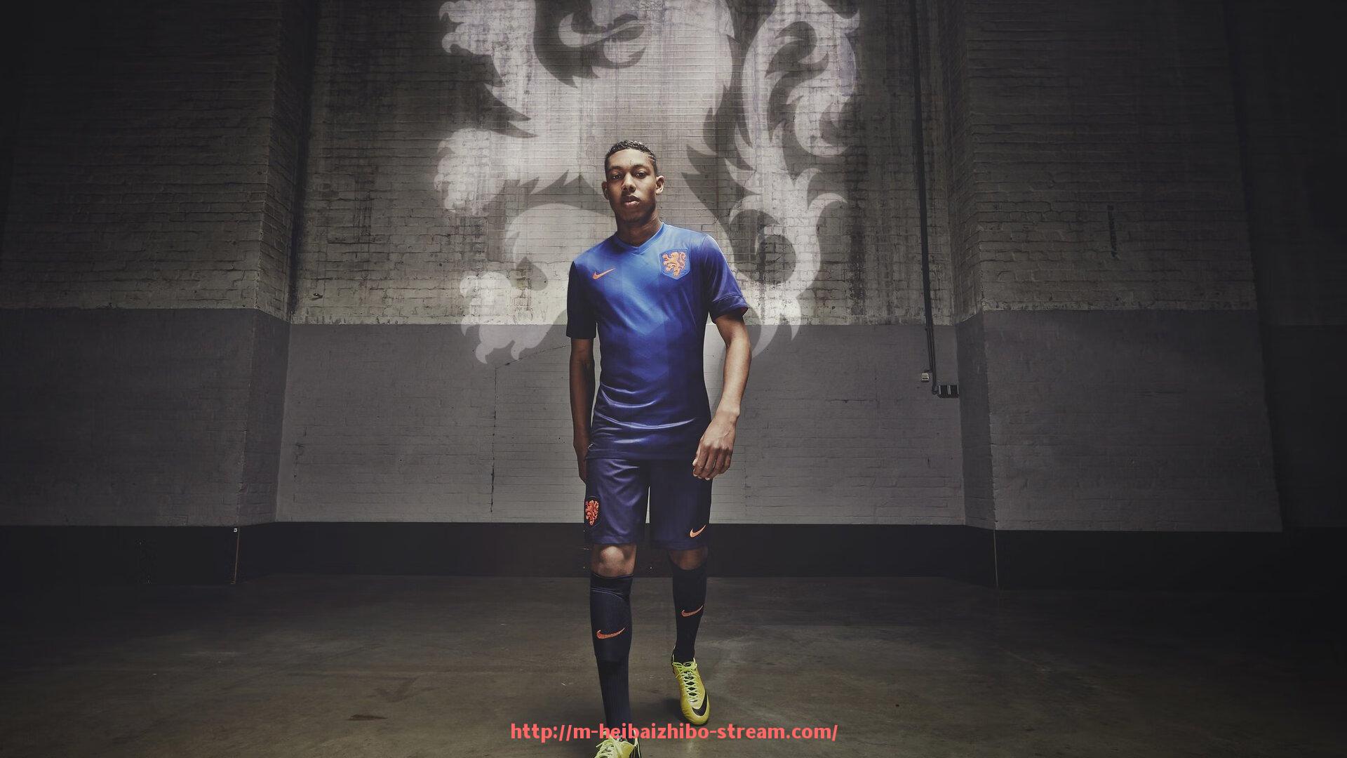 黑白体育直播-世俱杯球员跑动数据年度对比及体能表现分析